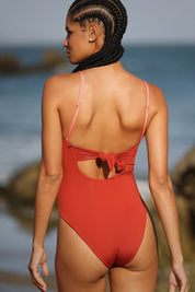 Eileen One Piece